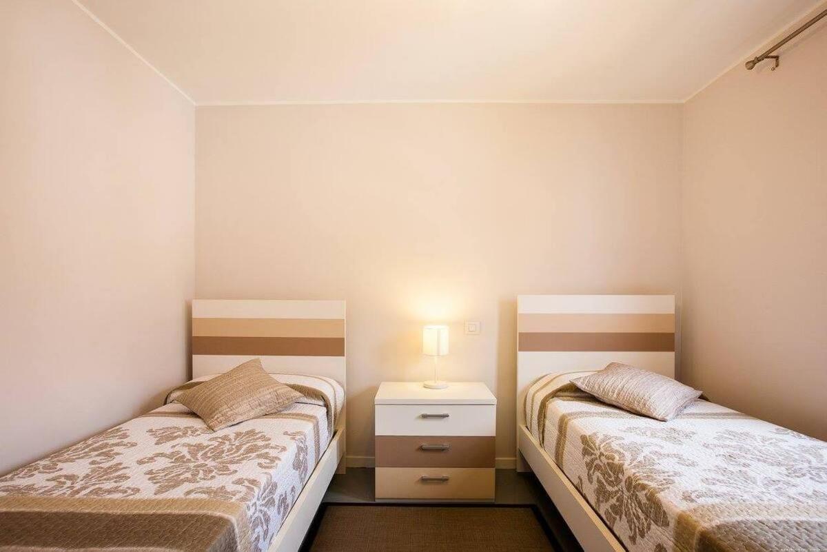 2 Bedroom For 4 People In Tenerife Apartamento